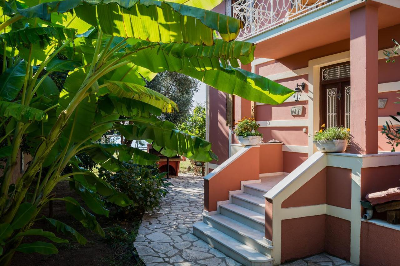 Beachfront Villa Meliti Ágios Matthaíos 外观 照片