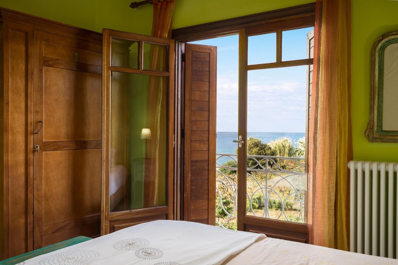 Beachfront Villa Meliti Ágios Matthaíos 外观 照片